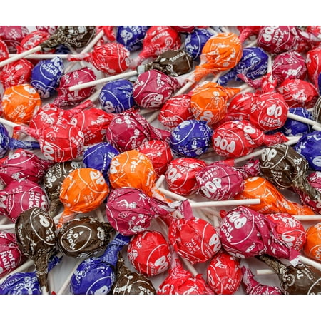 TOOTSIE ROLL POPS Candy Lollipops 2 lb - Bulk Candies Bag, 5 Assorted Flavors, Gluten Free, Chewy Center & Hard Candy Coating, Individually Wrapped Suckers (48 Pieces)
